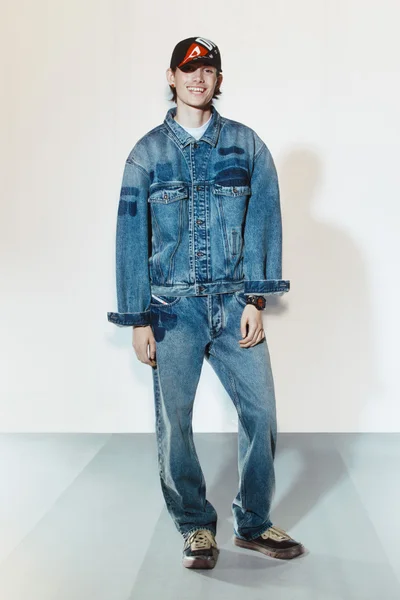 Look 14